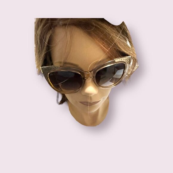 Coach HC 8171 Tortoise Cat Eye Sunglasses - Picture 8 of 8